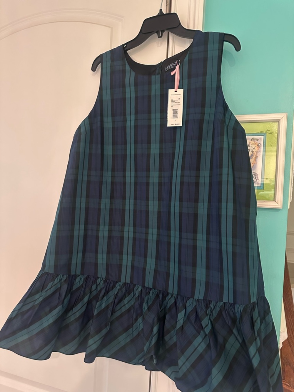 NWT Size L Vineyard Vines taffeta dress in Yuletide Blackwatch.